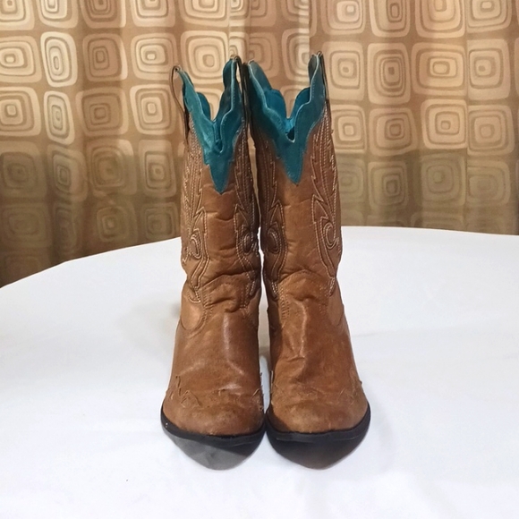 Coconuts by Matisse Shoes Coconuts Cowboy Boots Poshmark